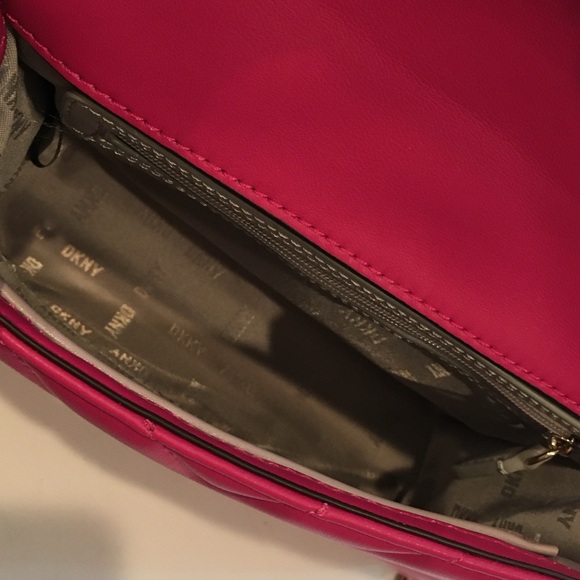 DKNY | Devon Clutch & Crossbody Quilted Hot Pink - Picture 10 of 12